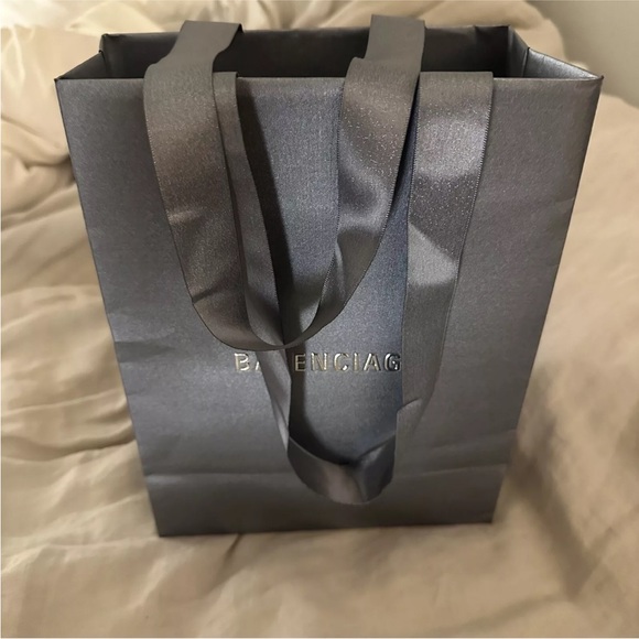 NEW Balenciaga Everyday Camera Bag Leather Bag Silver 552372 - Picture 11 of 11